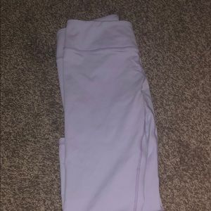 Buff bunny cropped camila leggings!